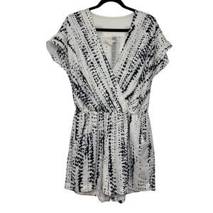 Cooper & Ella White Blue Dot V-Neck Short‎ Sleeve Romper Women’s Medium